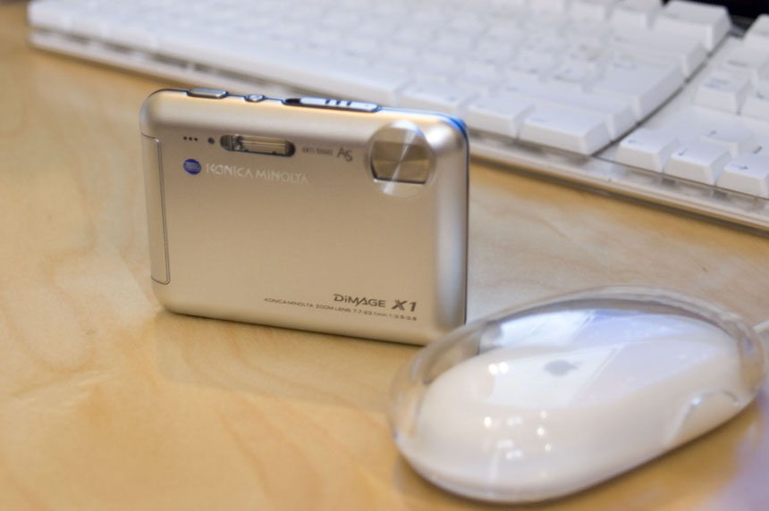 Konica Minolta DiMAGE X1
